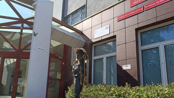 Tu znajdziesz bachusika!